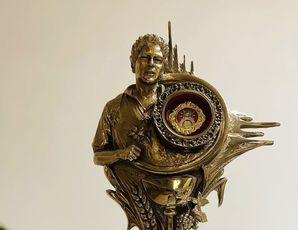 Wprowadzenie relikwii Św. Carlo Acutisa i udzielenie Sakramentu Bierzmowania